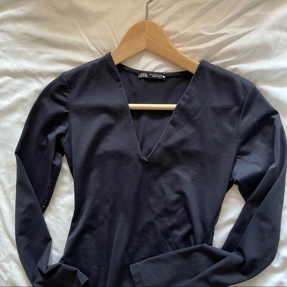 Zara “V” Neck Bodysuit - Picture 4 of 6